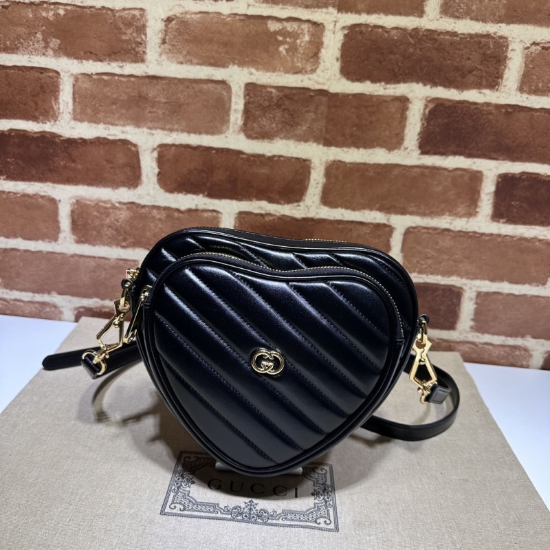 G*u*i round bags